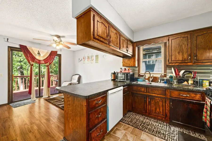 5525 Emerson Avenue N, Brooklyn Center, MN 55430 - #3