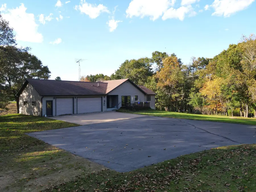 W2089 Spring Creek Road, Durand, WI 54736 - #3