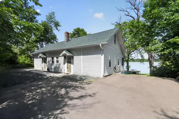 2627 Commerce Boulevard, Mound, MN 55364