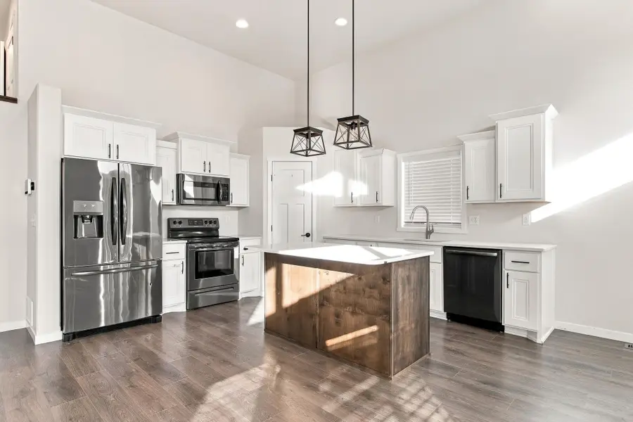 2154 65th Avenue S, Fargo, ND 58104 - #3