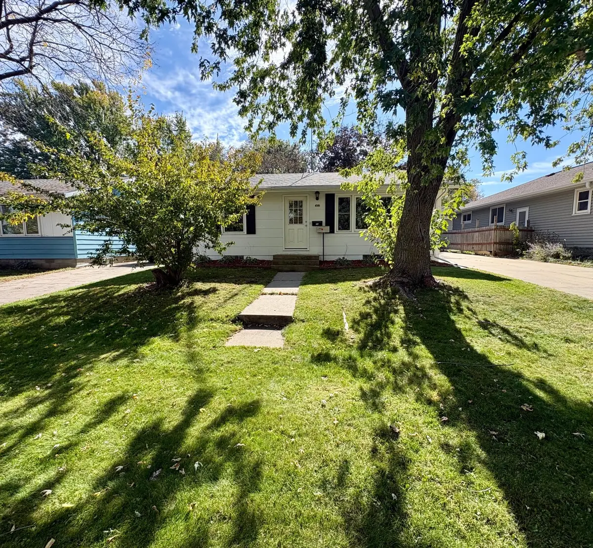 302 2nd Street Se, Stewartville, MN 55976 - #1