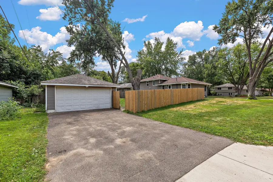 6924 Scott Avenue N, Brooklyn Center, MN 55429 - #2