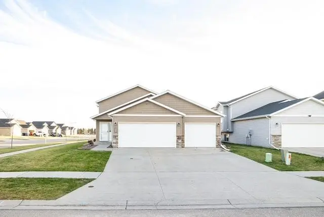 3053 38th Avenue S, Moorhead, MN 56560 - #3