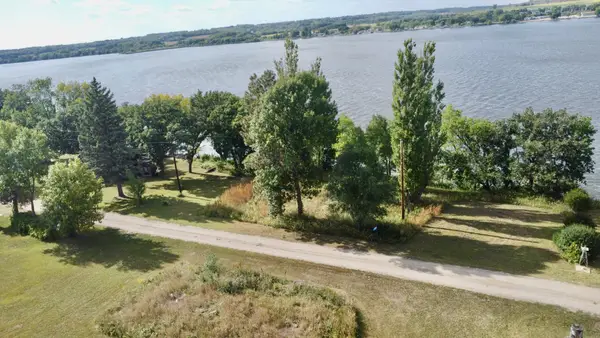 5655 Lakefront Drive, Browns Valley, MN 56219