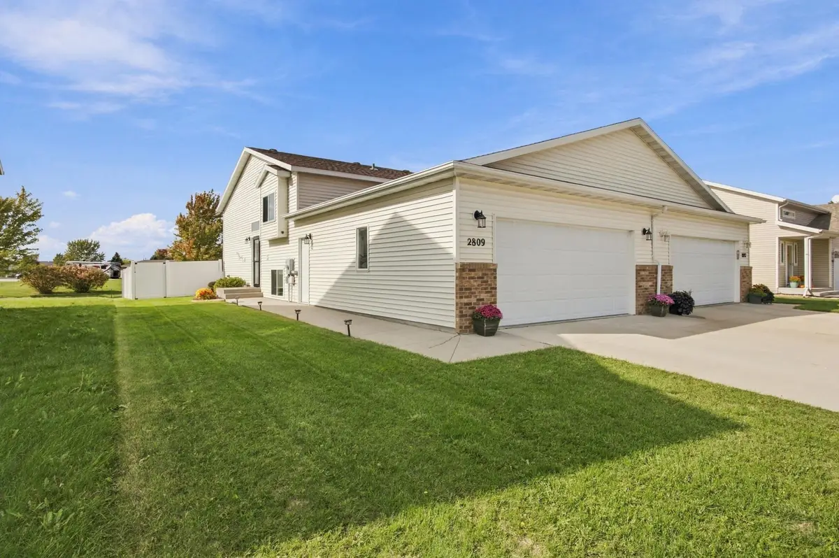 2809 Umber Court S, Fargo, ND 58104 - #1