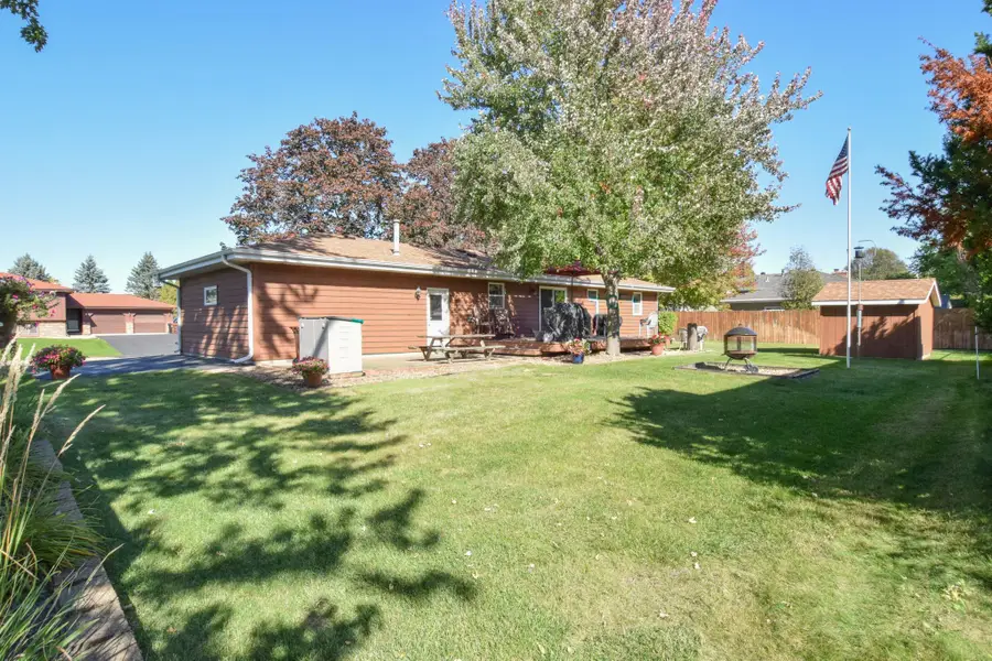 2376 Standridge Avenue, Maplewood, MN 55109 - #3