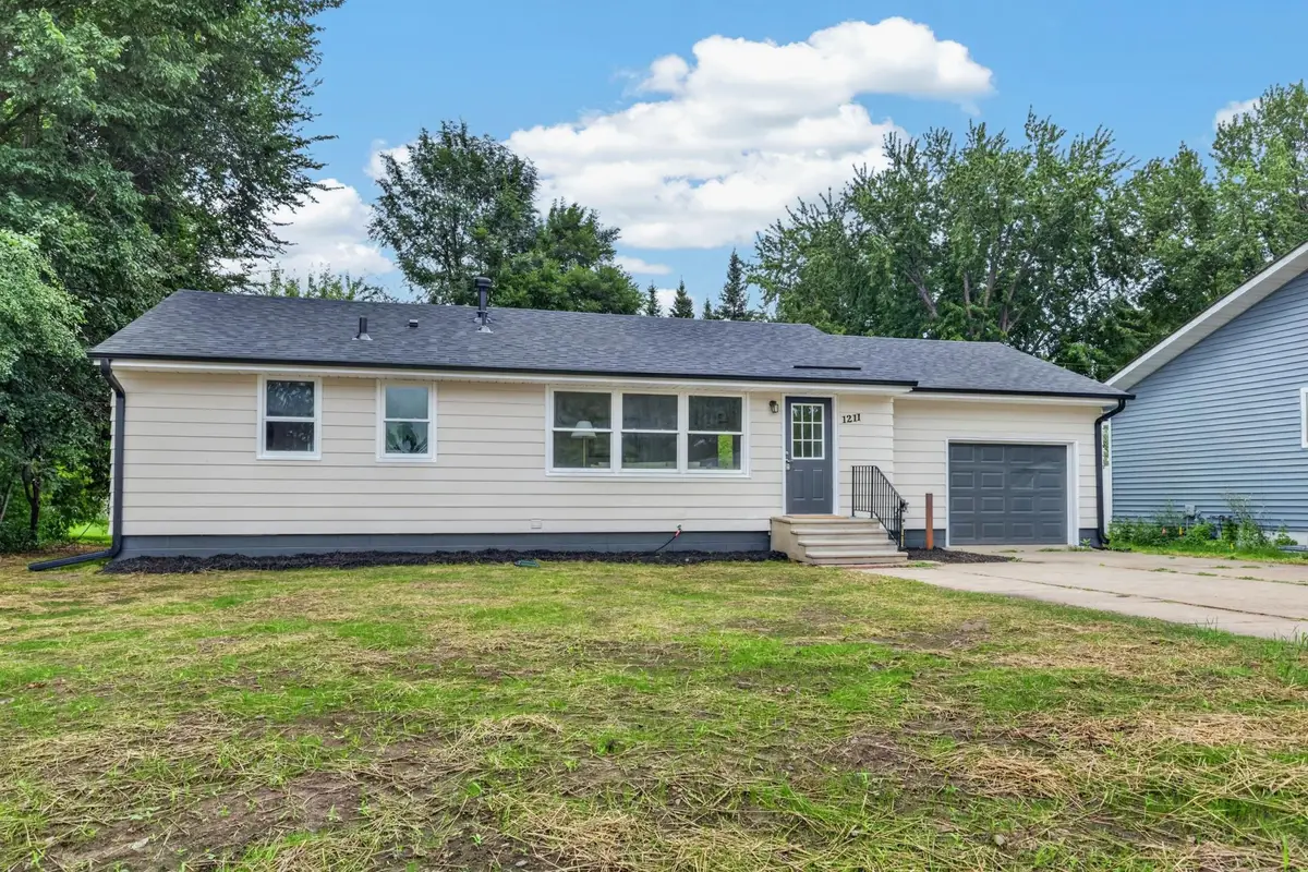 1211 Sunnyside Drive, Farmington, MN 55024 - #1