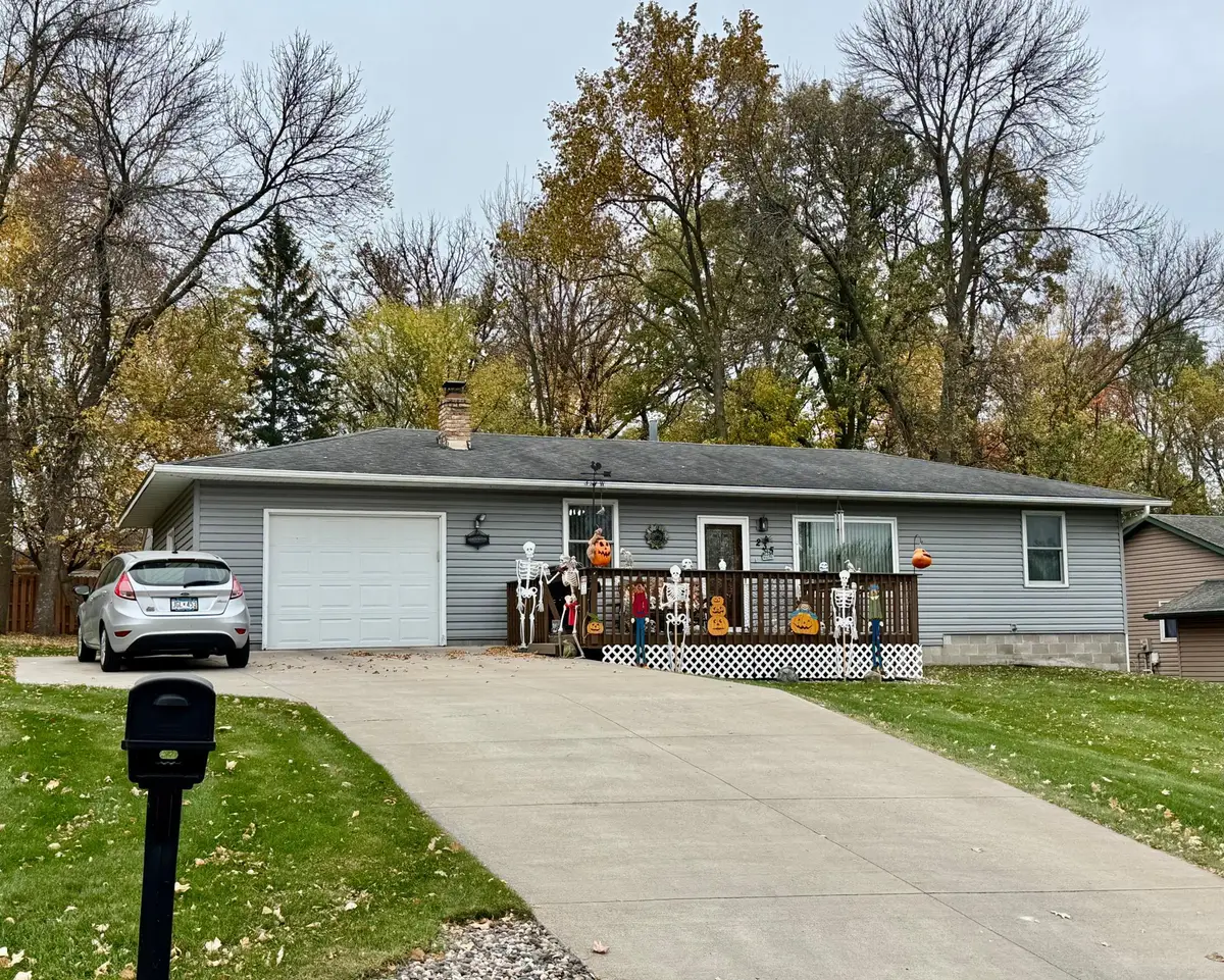 235 11th Street Nw, Milaca, MN 56353 - #1