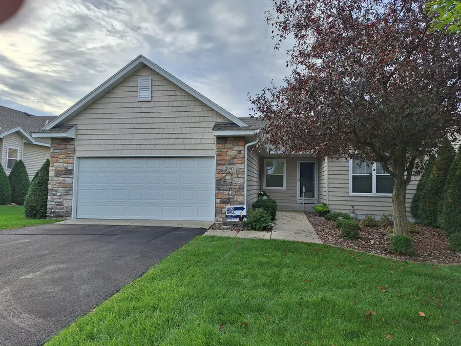 2007 14th Street Ne, Faribault, MN 55021 - #2