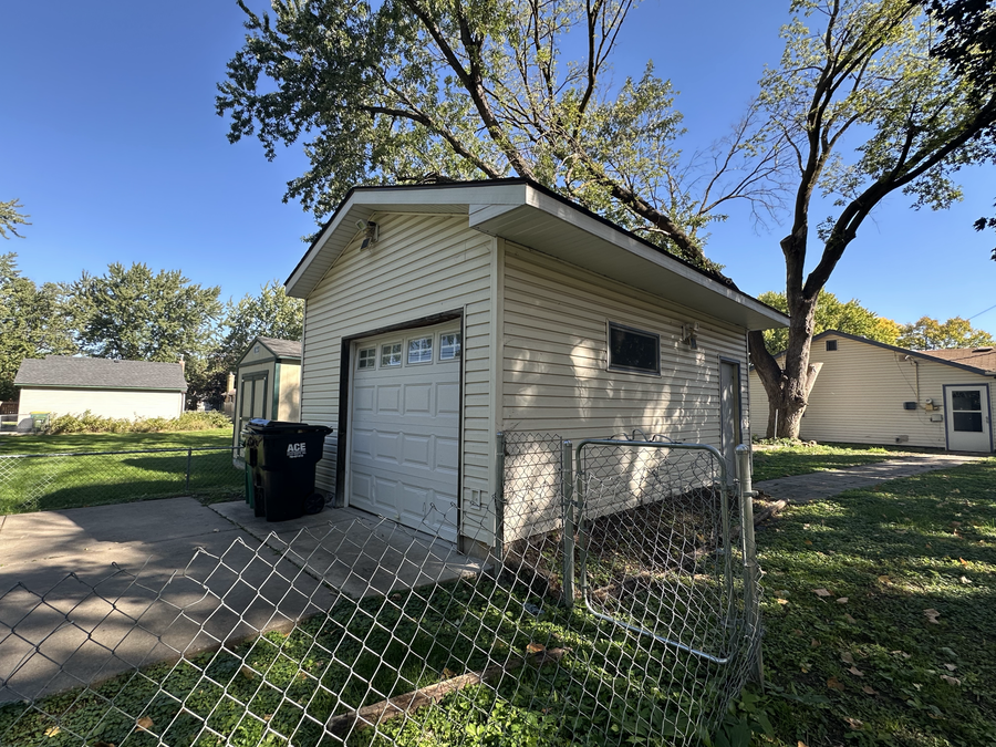 4635 Xenia Avenue N, Crystal, MN 55422 - #3