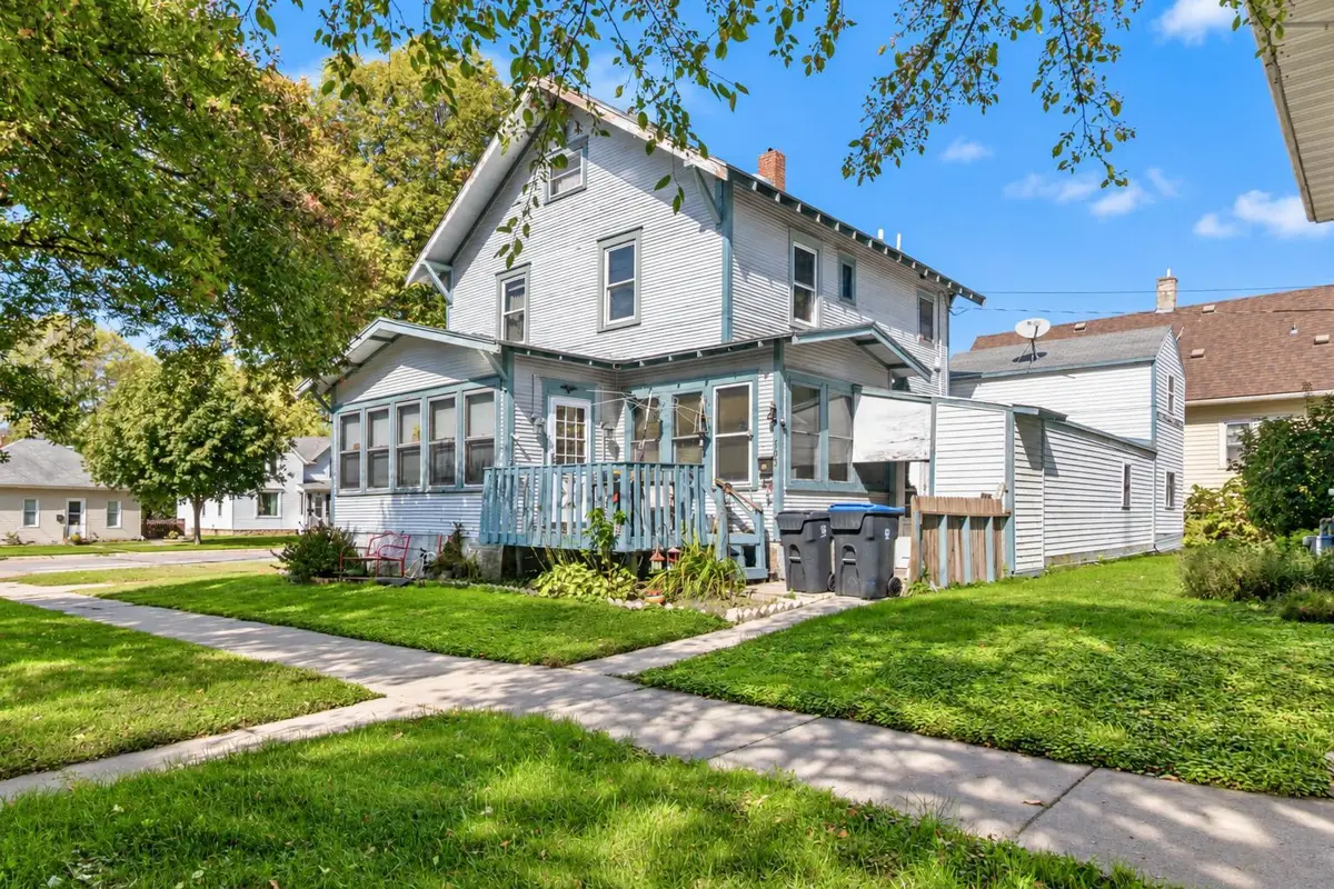 703 N Broad Street, Mankato, MN 56001 - #1