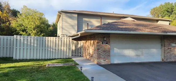 2220 Mayfair Road, Golden Valley, MN 55427