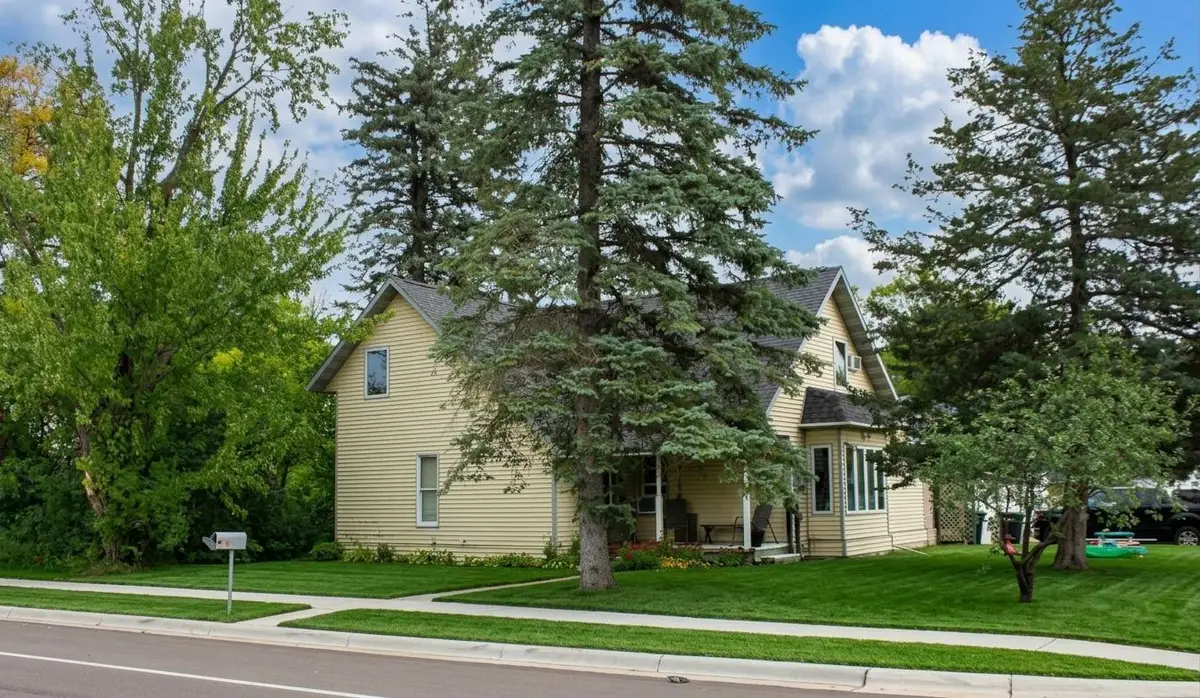 902 4th Street Ne, Little Falls, MN 56345 - #1
