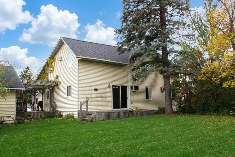 902 4th Street Ne, Little Falls, MN 56345 - #2