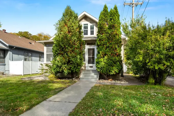 1115 11th Avenue N, Fargo, ND 58102