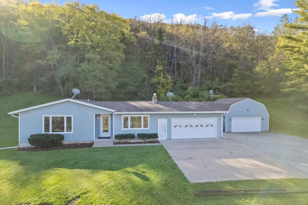 25434 County Road 9, Winona, MN 55987 - #1
