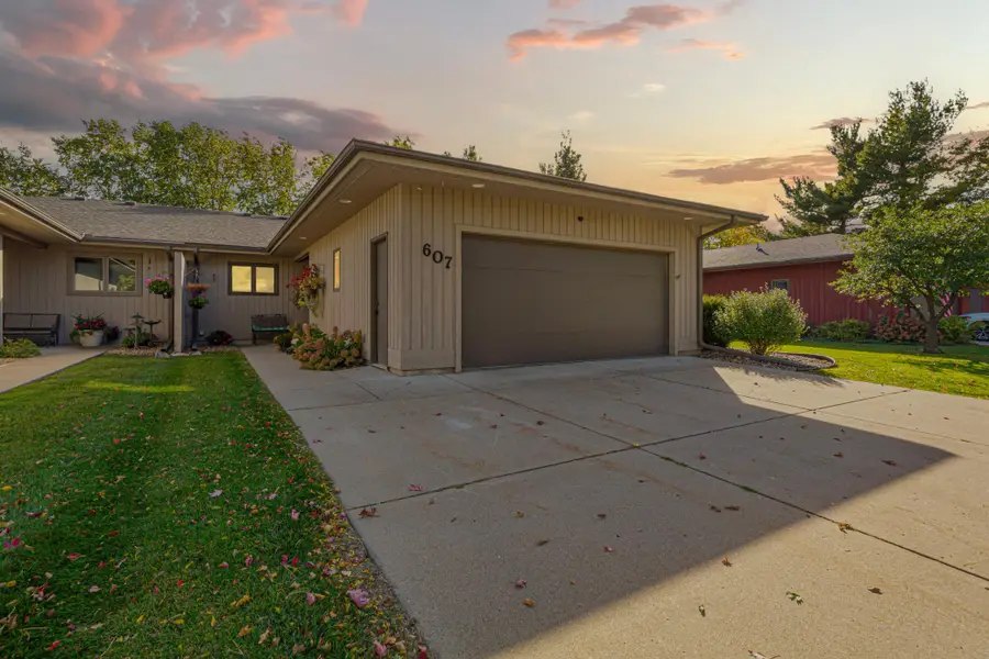 607 Zanmiller Drive, Northfield, MN 55057 - #2