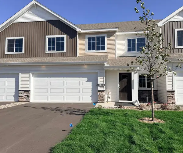 8824 Riverstone Avenue Ne, Monticello, MN 55362