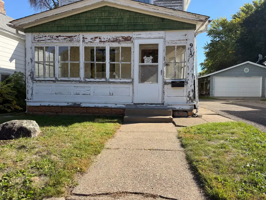 915 4th Street S, Stillwater, MN 55082 - #2