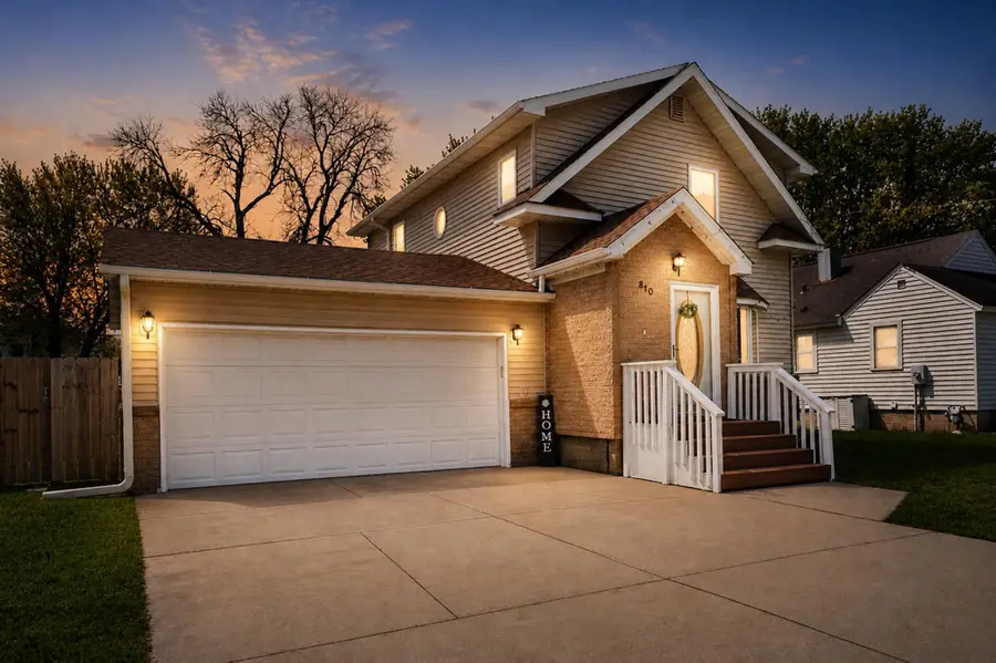 810 10th Avenue Se, Austin, MN 55912 - #3
