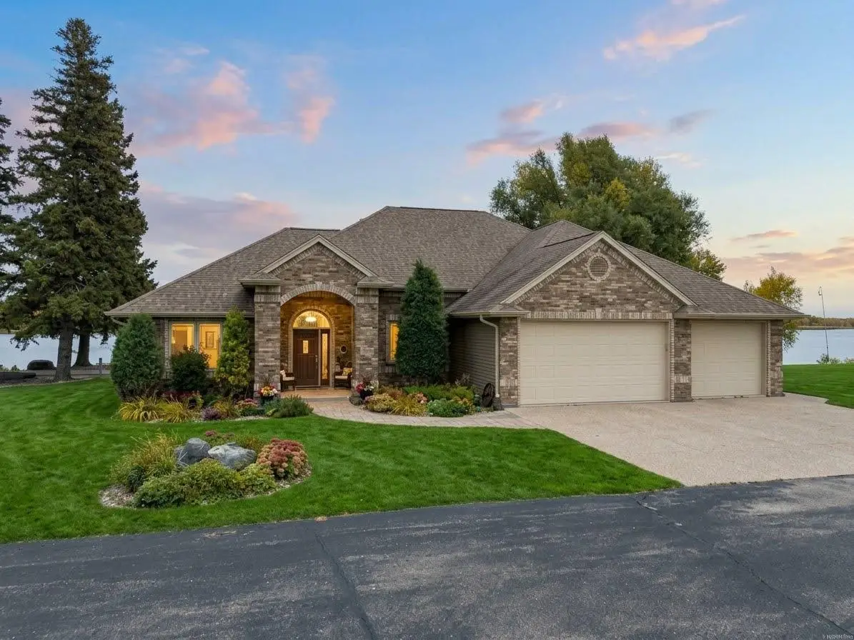 1984 Maple Drive Nw, Baudette, MN 56623 - #1