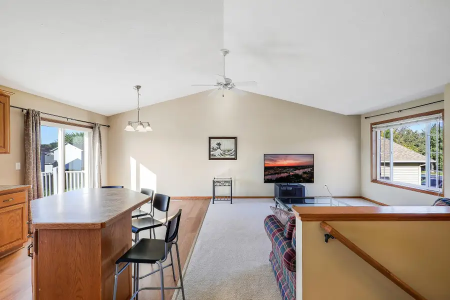 890 Newport Avenue, Shakopee, MN 55379 - #2