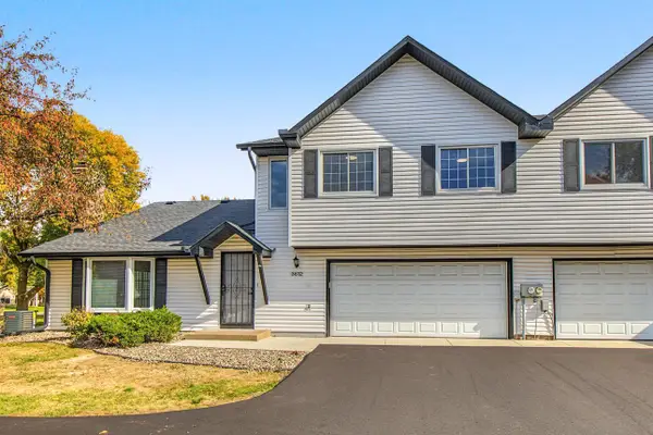 3612 Gershwin Lane N, Oakdale, MN 55128