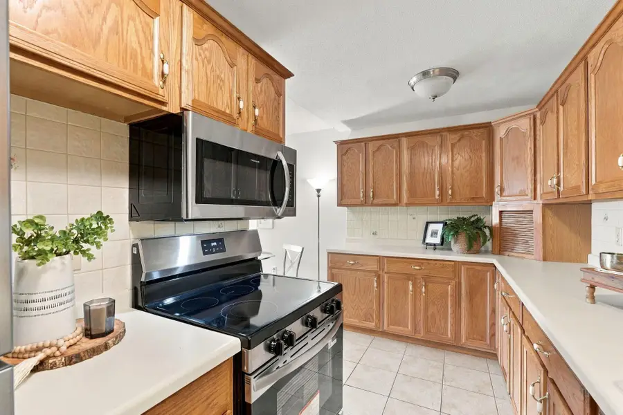 329 Geneva Avenue N #307, Oakdale, MN 55128 - #3