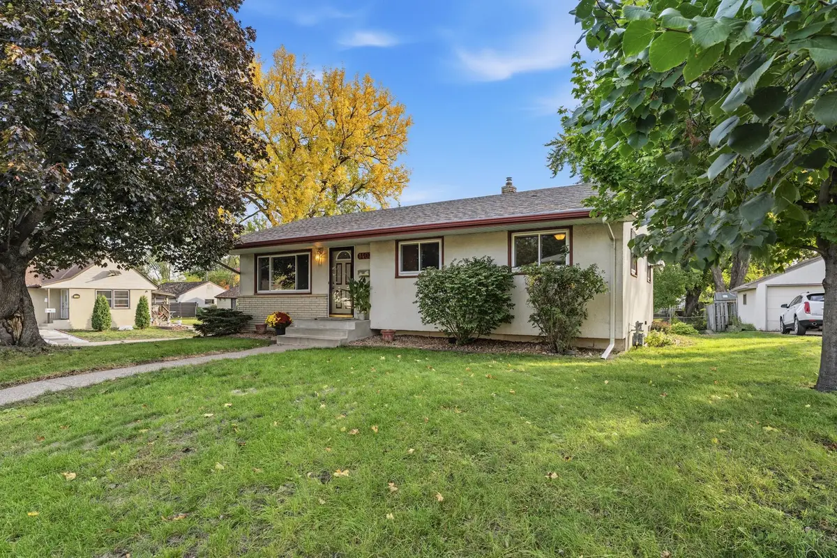 1403 8th Avenue S, South Saint Paul, MN 55075 - #1