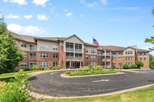 935 Ferndale Street N #117, Maplewood, MN 55119