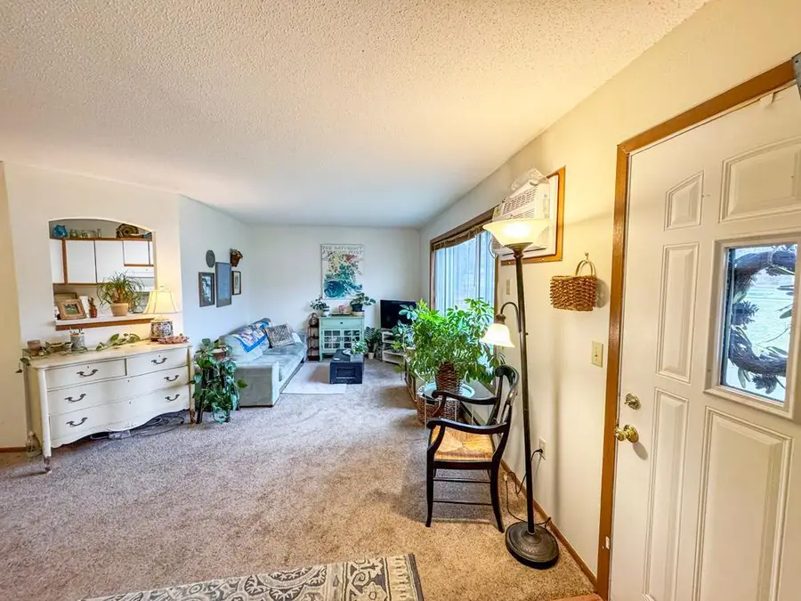 710 W Village Road #104, Chanhassen, MN 55317 - #2