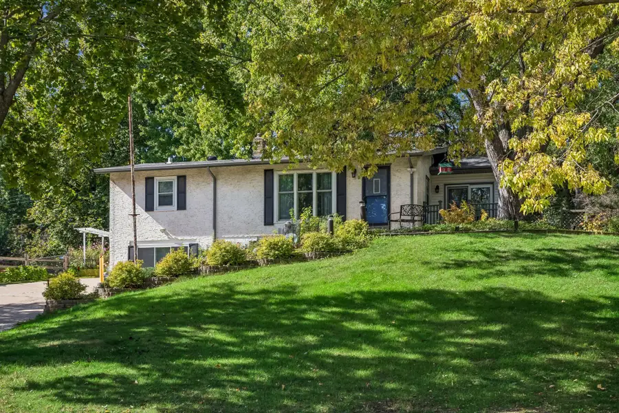 3209 Random Road, Eagan, MN 55121 - #3