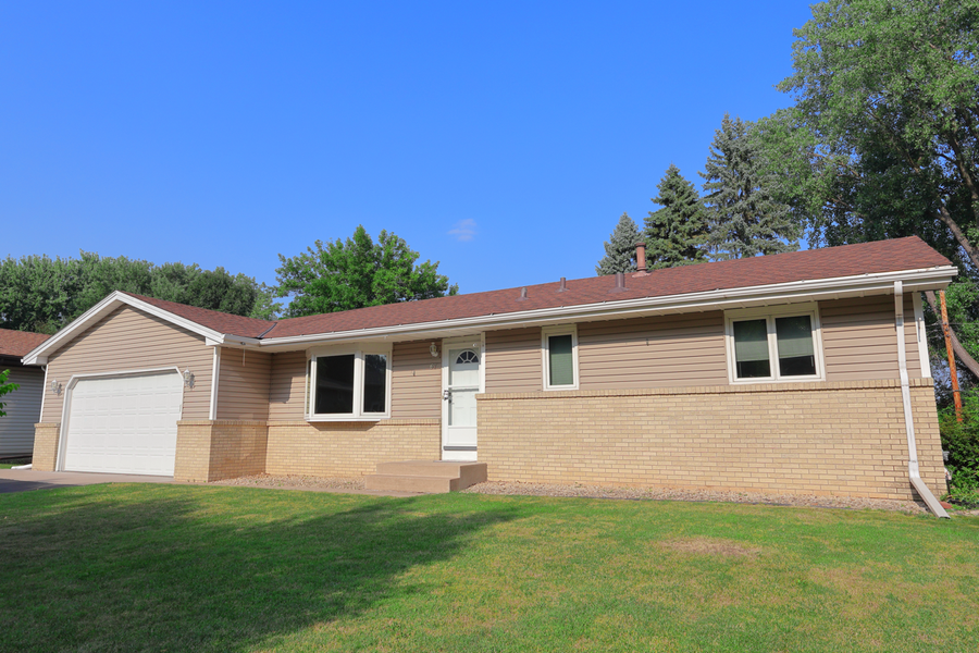 67 13th Avenue Sw, New Brighton, MN 55112 - #3