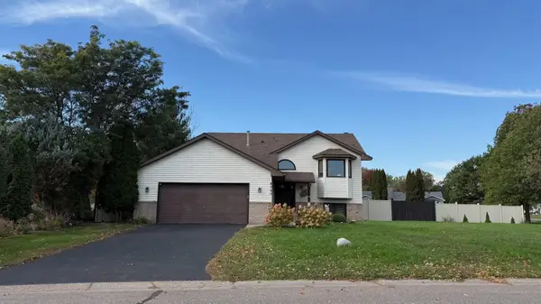 8749 Queens Gardens, Brooklyn Park, MN 55443