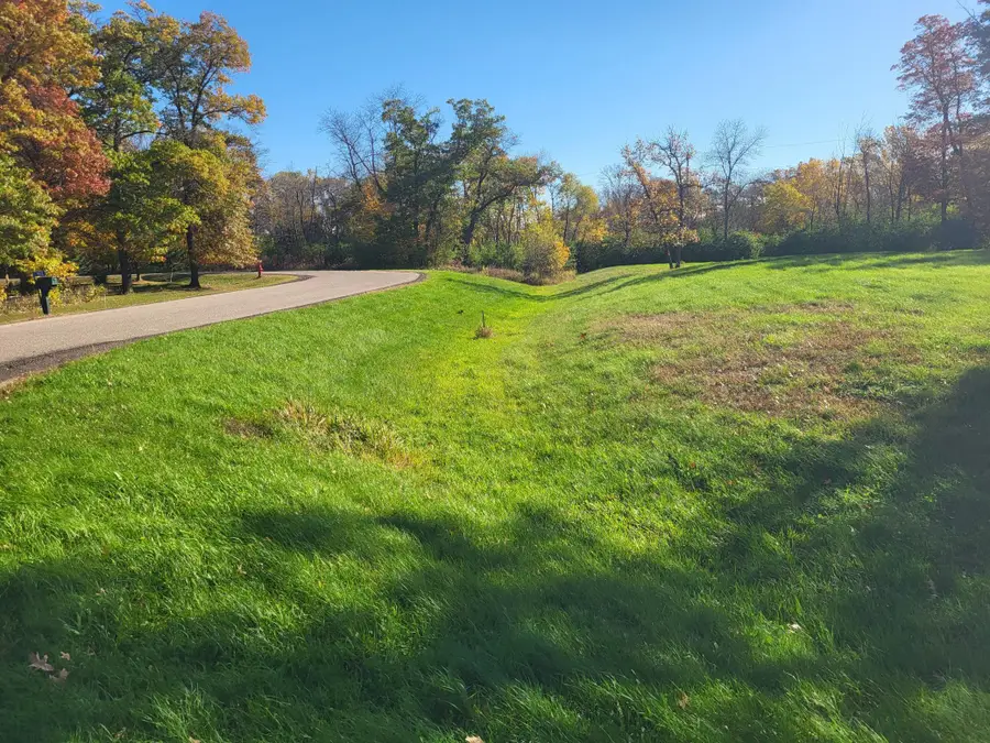 813, 819 & 823 Thomas Drive Ne, Alexandria, MN 56308 - #3