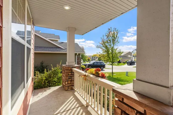19250 Indora Trail, Lakeville, MN 55044