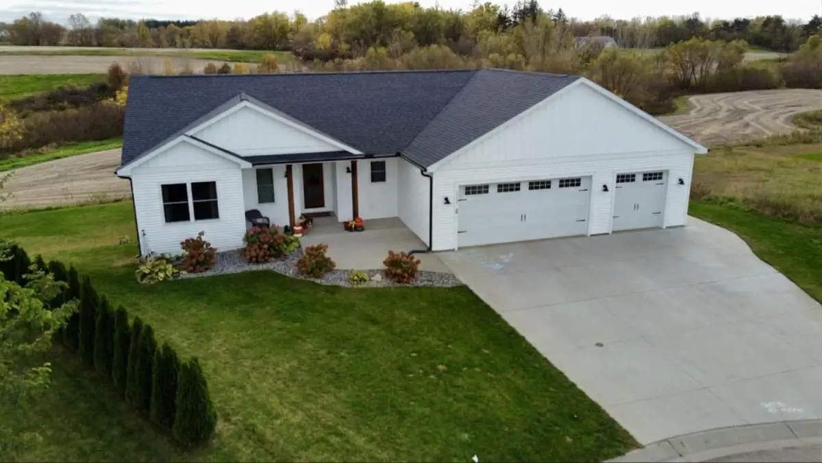 1122 3rd Street, Wanamingo, MN 55983 - #1