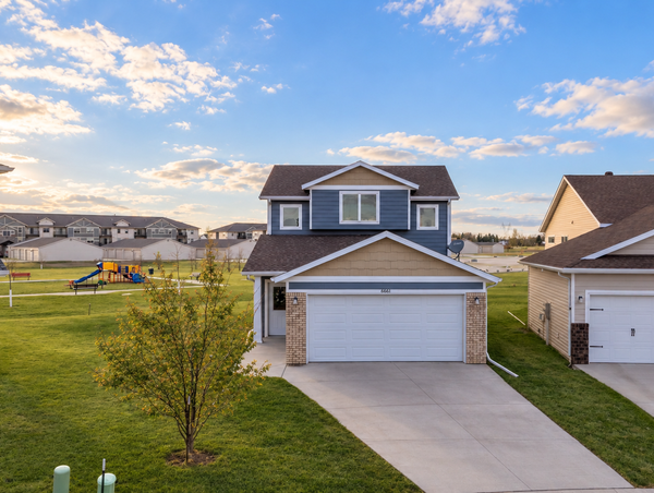 6661 21st Street S, Fargo, ND 58104