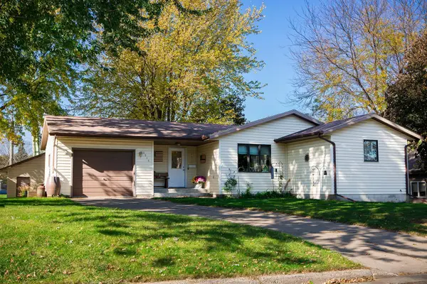 1515 Chandler Avenue N, Glencoe, MN 55336