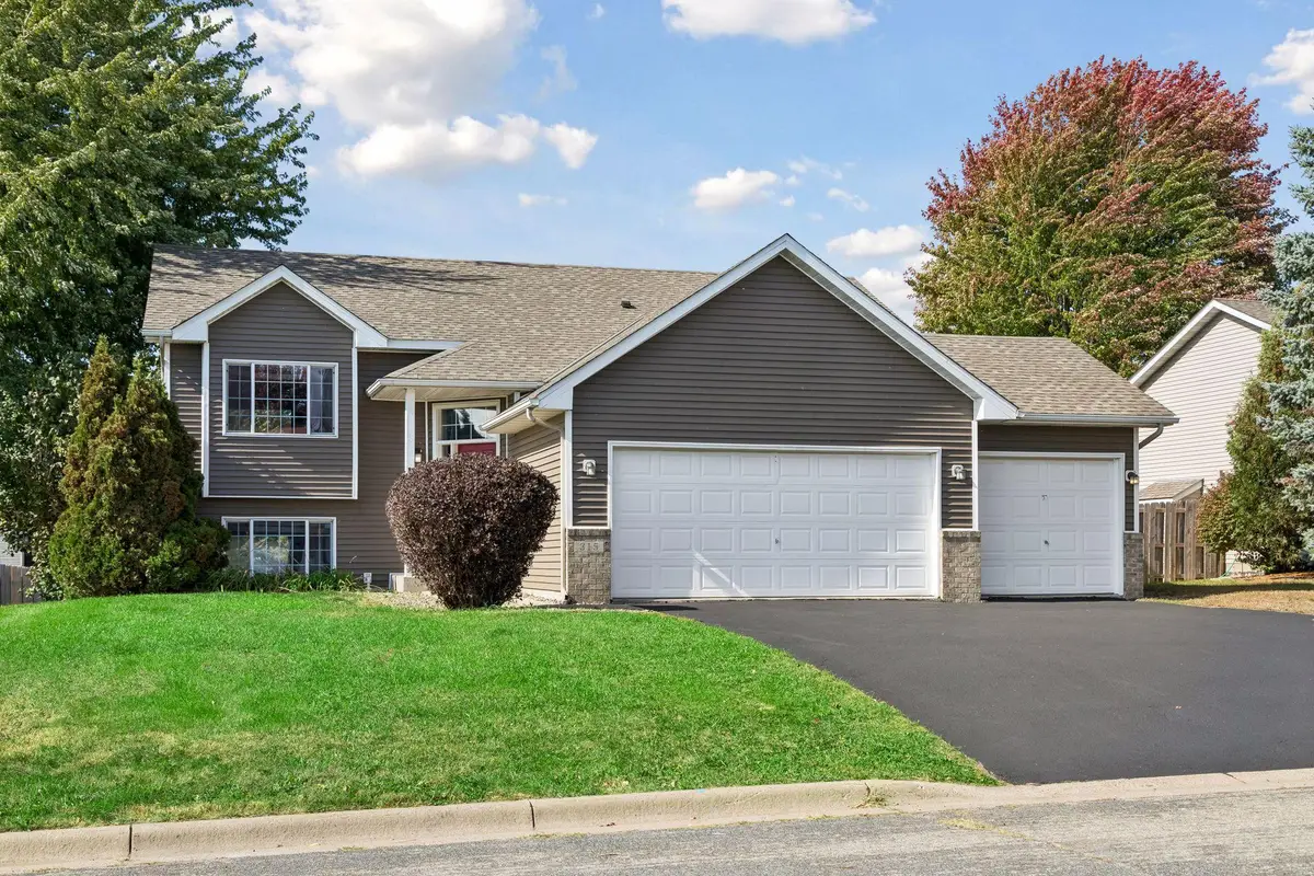 315 9th Avenue Ne, Lonsdale, MN 55046 - #1