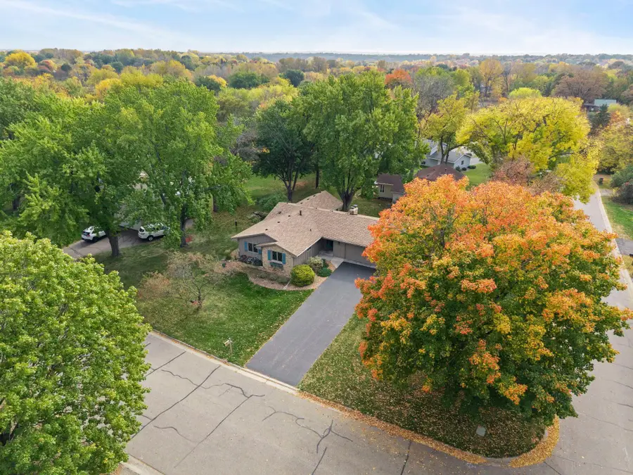 8365 Heather Avenue, Eden Prairie, MN 55347 - #2
