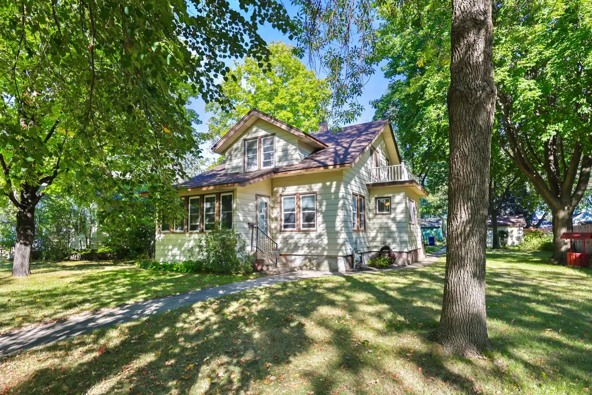1102 16th Avenue S, Saint Cloud, MN 56301 - #1