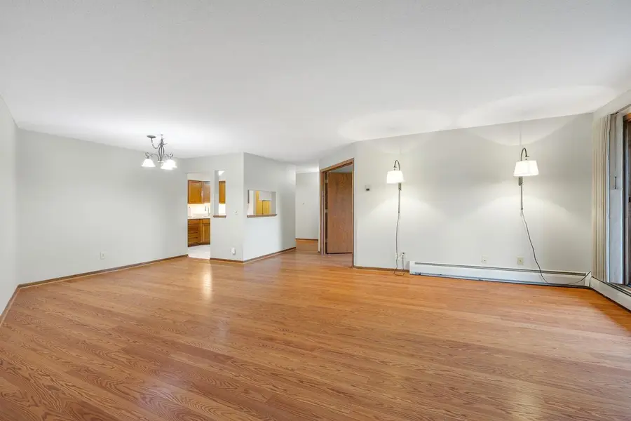 999 41st Avenue Ne #307, Columbia Heights, MN 55421 - #2