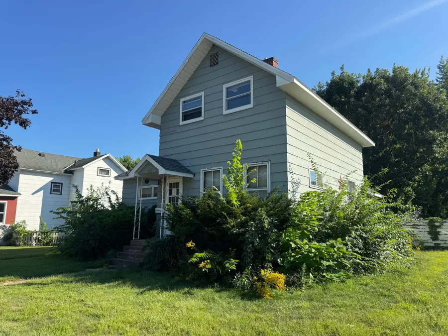429 W Mark Street, Winona, MN 55987 - #2