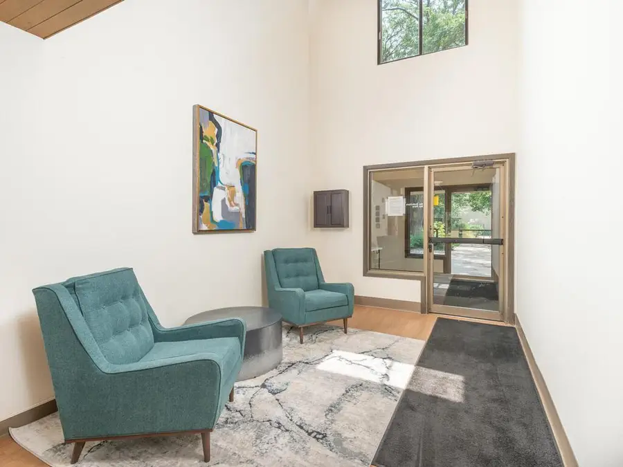 4101 Parklawn Avenue #331, Edina, MN 55435 - #3