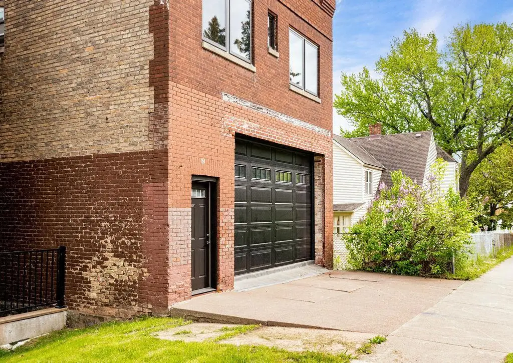 24 W 5th Street, Duluth, MN 55806 - #1