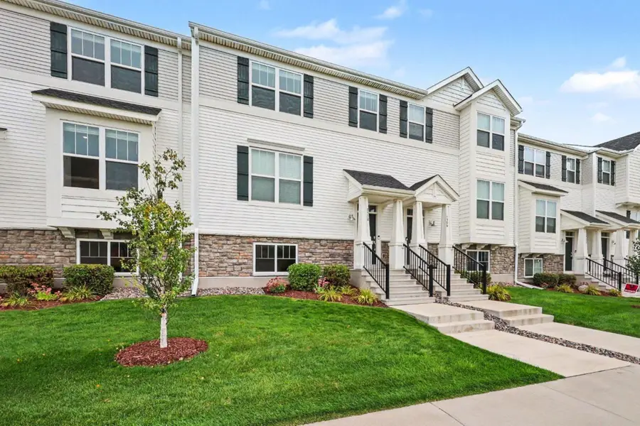 7508 38th Street N, Oakdale, MN 55128 - #2