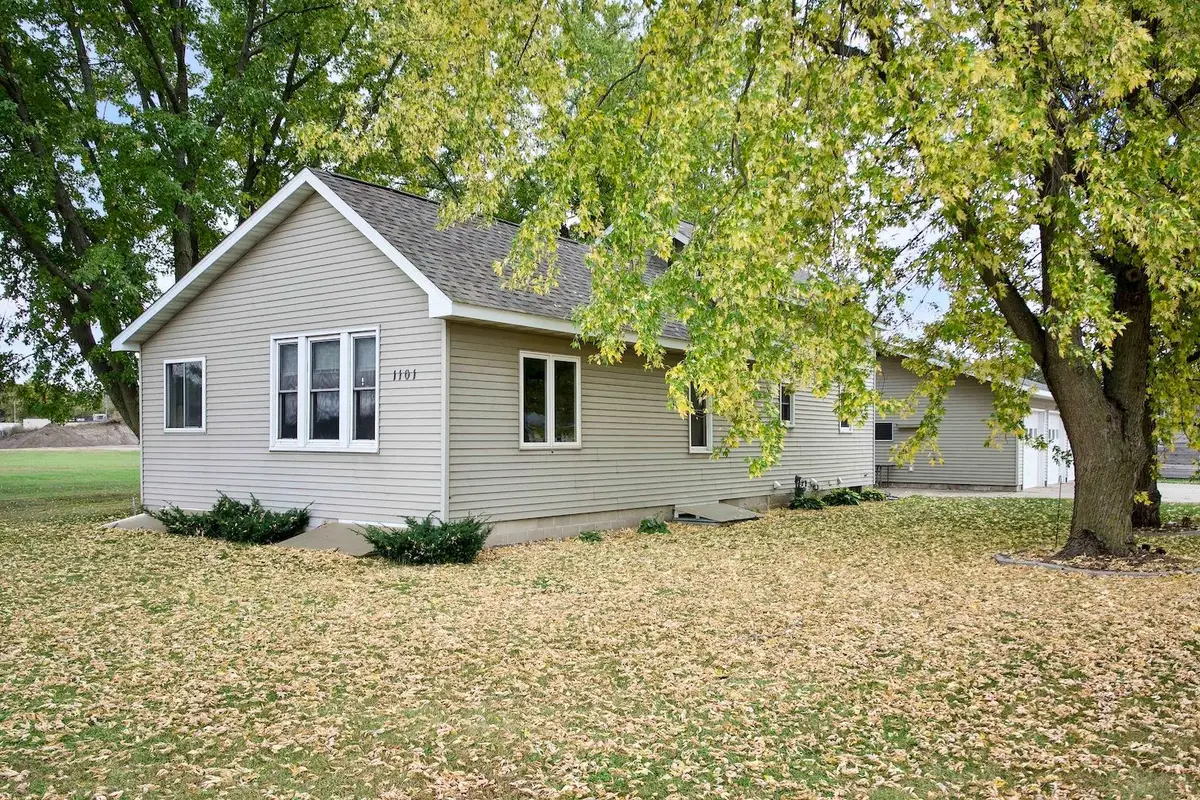 1101 E Wabasha Street, Winona, MN 55987 - #1