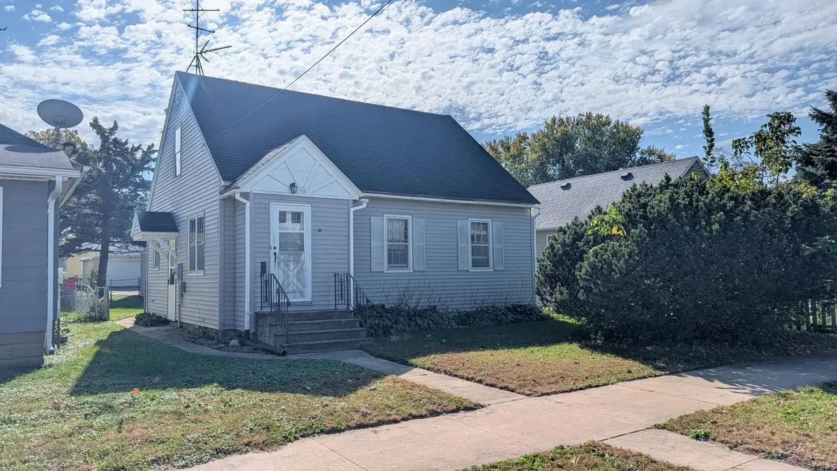 815 10th Avenue Sw, Austin, MN 55912 - #1