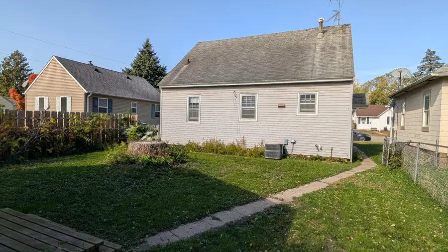 815 10th Avenue Sw, Austin, MN 55912 - #3